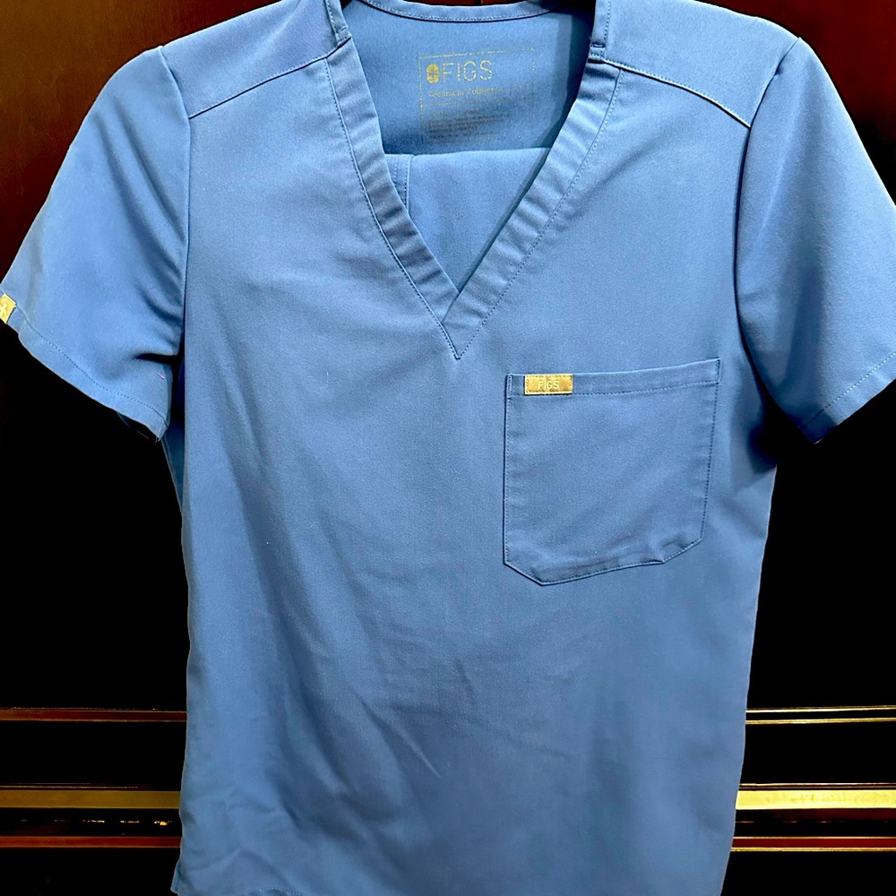 Figs set in denim blue xs top and small yola